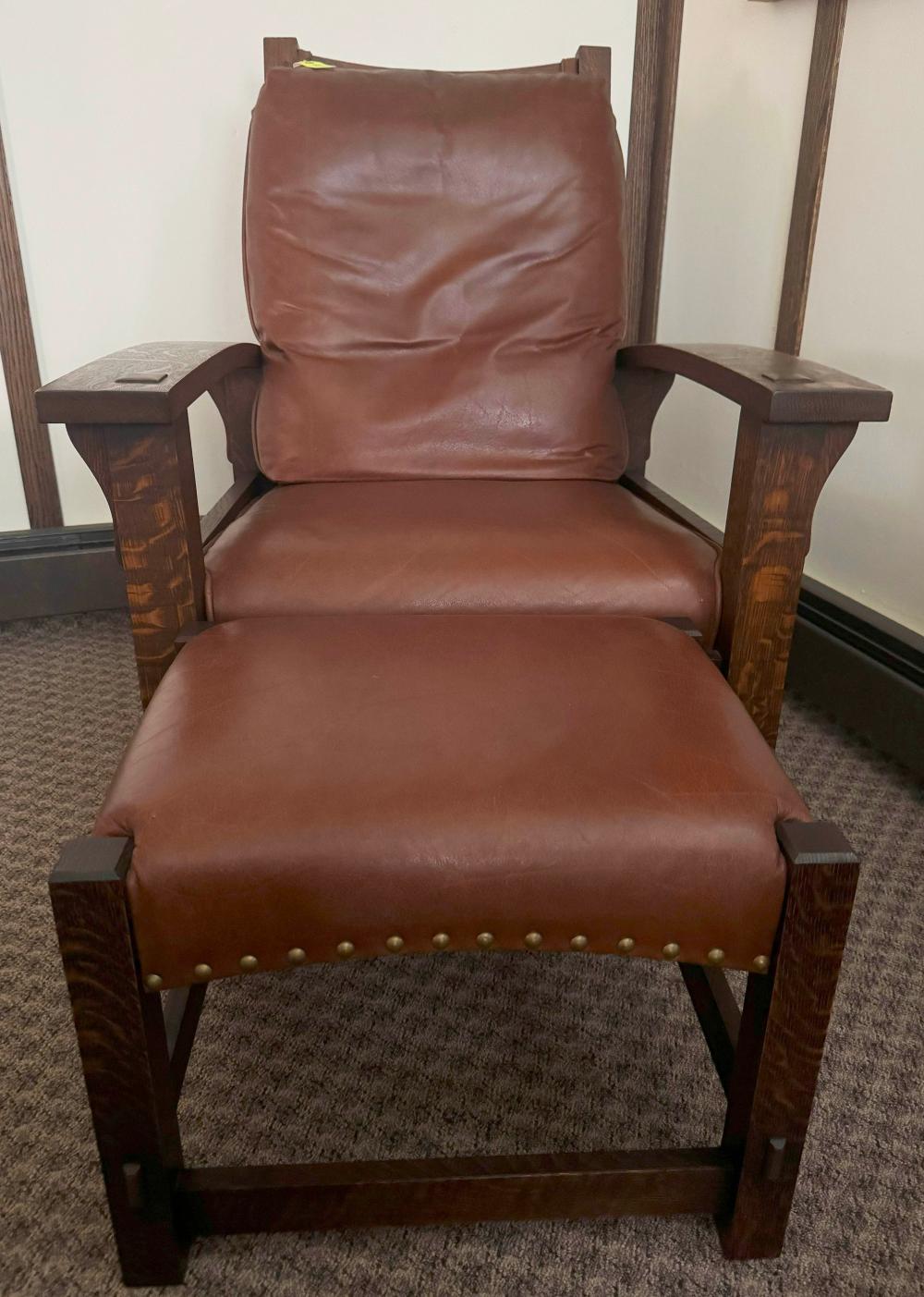 Local antique appraisers reference with specialty fit, credentials, report purpose, fees, local access, online options, and conflict risks