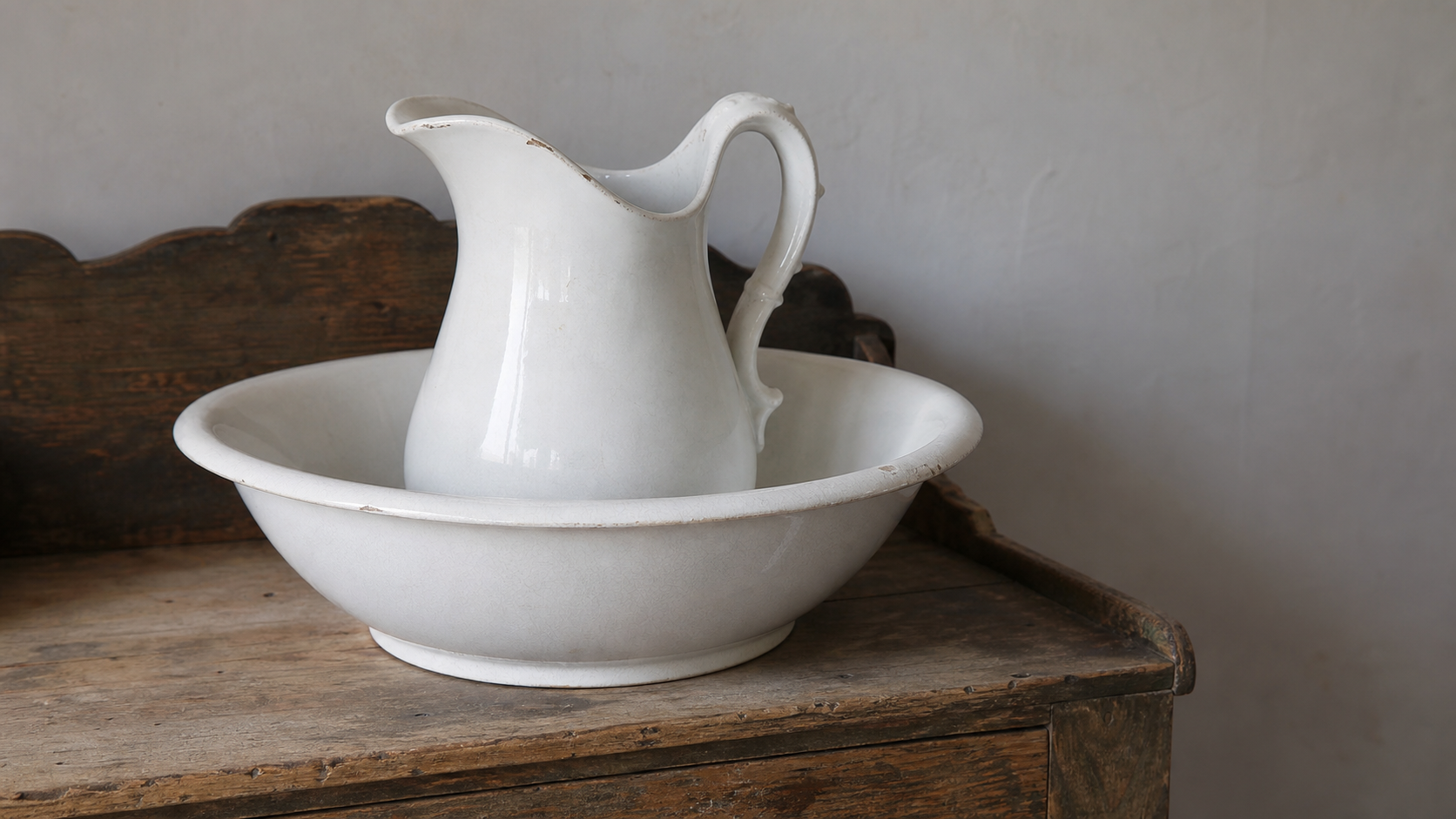 Antique Wash Basin and Pitcher Stand Guide: Marks, Stand and Value example