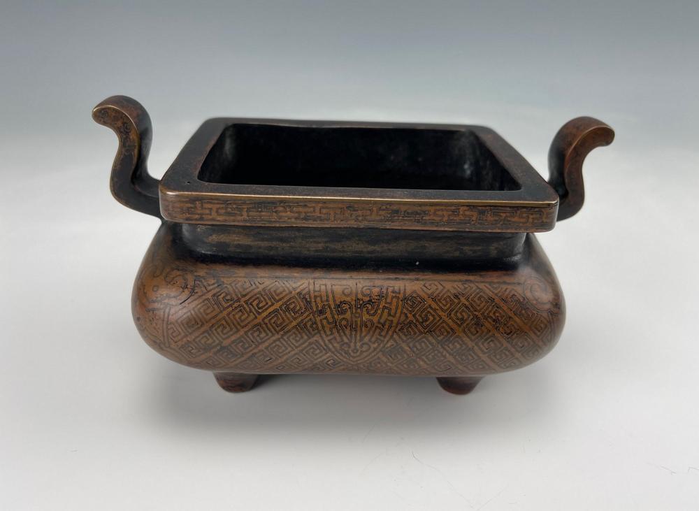 Chinese bronze censer with Xuande mark auction lot