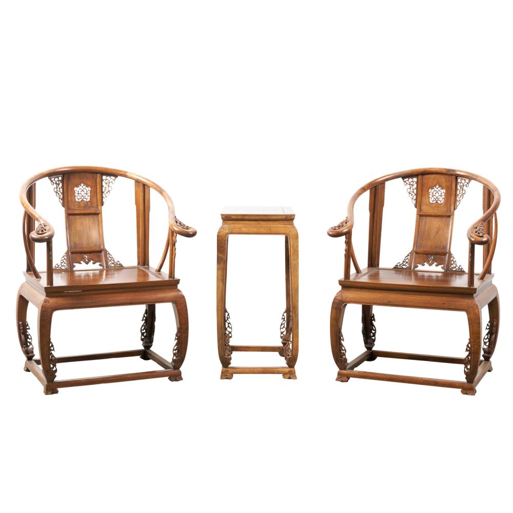 Market example: Chinese huali and hardwood furniture set