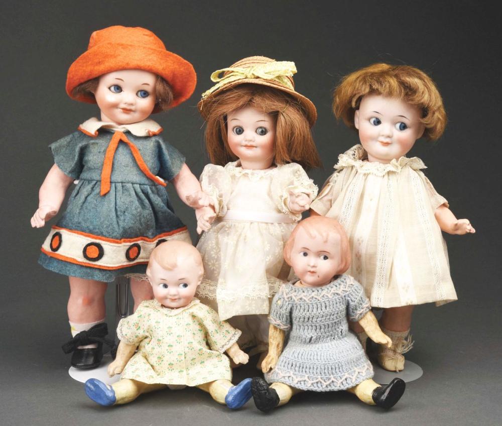 Auction comp thumbnail for LOT OF 5: GERMAN BISQUE HEAD GOOGLY DOLLS. (Morphy Auctions, Lot 2048)