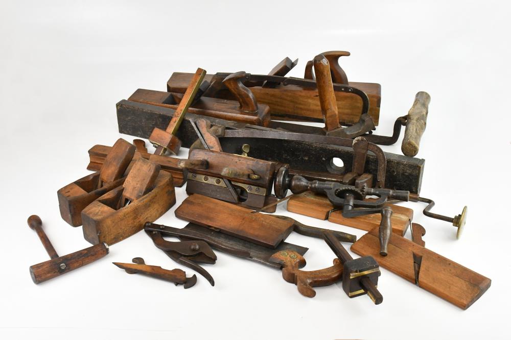 Market example: vintage woodworking tools including saws and planes