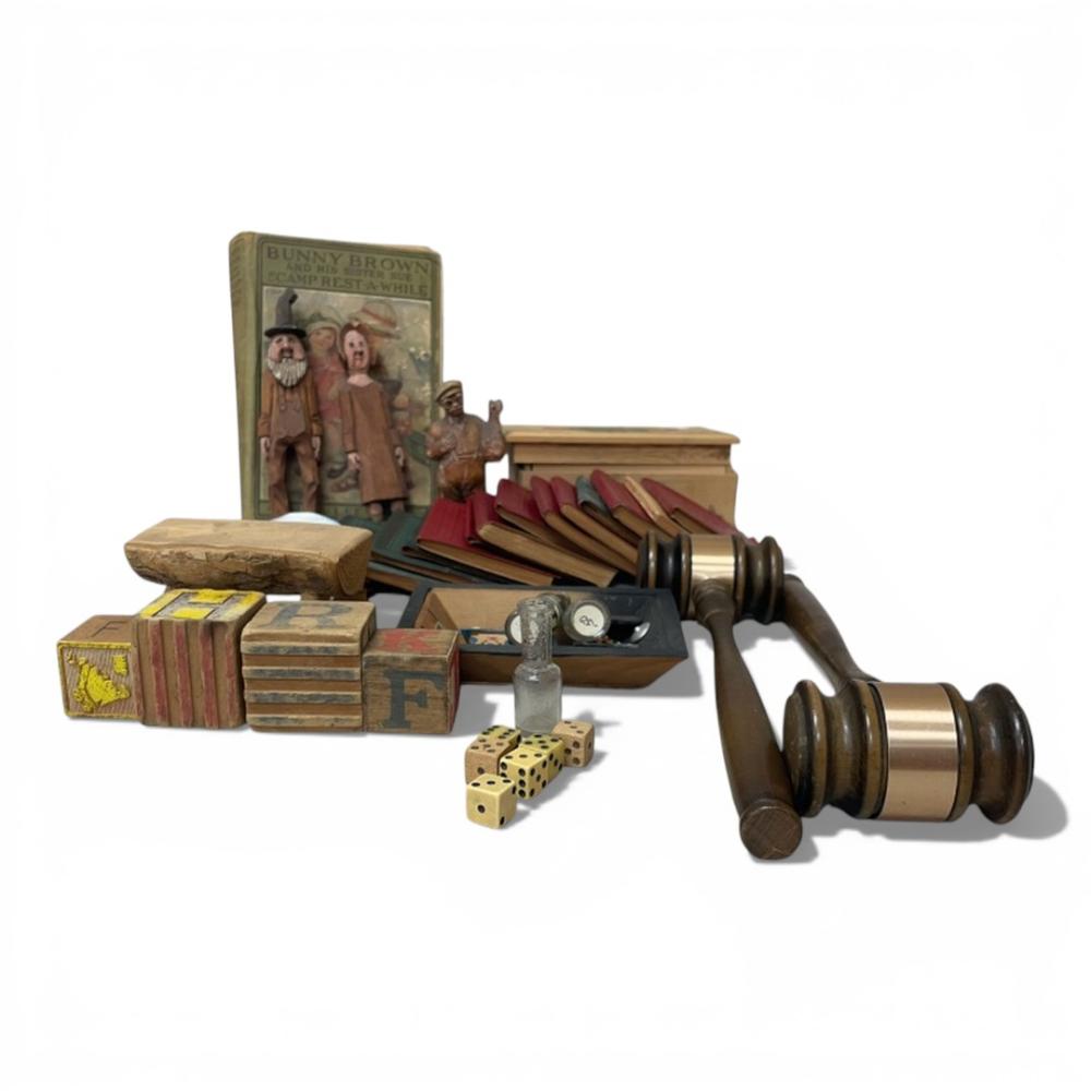 Market example: vintage toys wooden figures and books set